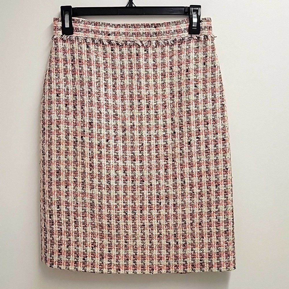 J. Crew Collection Tweed Skirt Size 2 Cream Coral and Black Fringe at Waist Band